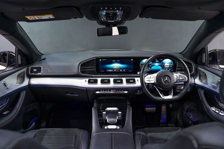 2022-Mercedes-Benz-GLE-Coupe-400d-4Matic_17