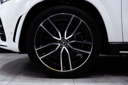 2022-Mercedes-Benz-GLE-Coupe-400d-4Matic_8
