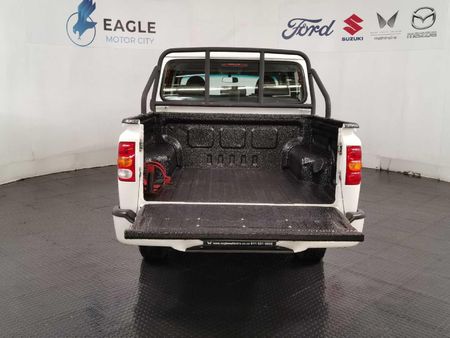 2024-Mahindra-Pik-Up-22-mHawk-S6-Refresh-4x4-Auto-Double-Cab_5