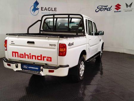 2024-Mahindra-Pik-Up-22-mHawk-S6-Refresh-4x4-Auto-Double-Cab_8