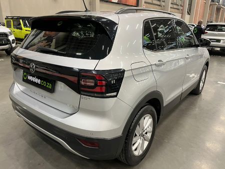 2022-Volkswagen-T-Cross-10-TSI-Comfortline-Auto_2