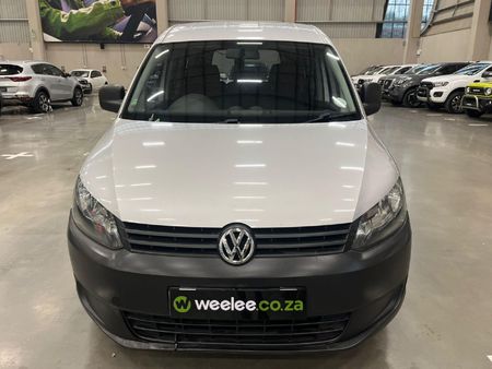 2014-Volkswagen-Caddy-Maxi-20-TDI-81kW-CrewBus-Panel-Van_7