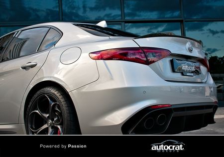 2020-Alfa-Romeo-Giulia-29T-V6-Quadrifoglio-Race-Edition_11