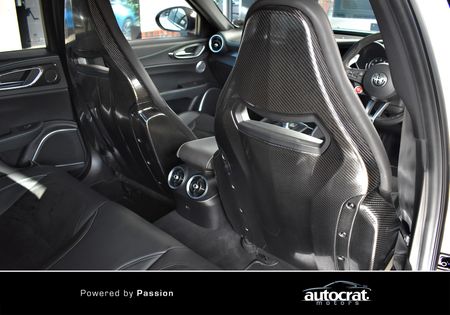 2020-Alfa-Romeo-Giulia-29T-V6-Quadrifoglio-Race-Edition_16
