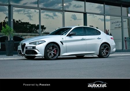 2020-Alfa-Romeo-Giulia-29T-V6-Quadrifoglio-Race-Edition_3