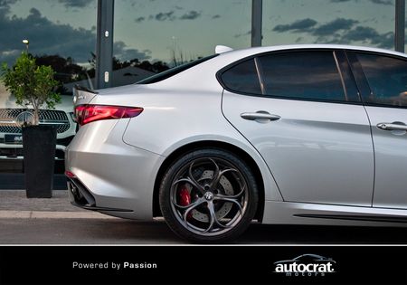 2020-Alfa-Romeo-Giulia-29T-V6-Quadrifoglio-Race-Edition_7