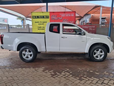 2015-Isuzu-KB-300-D-Teq-LX-4x4-Extended-Cab_3