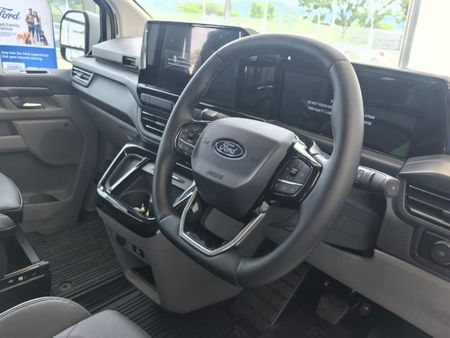 2026-Ford-Tourneo-Custom-20D-Titanium-X-Auto_12