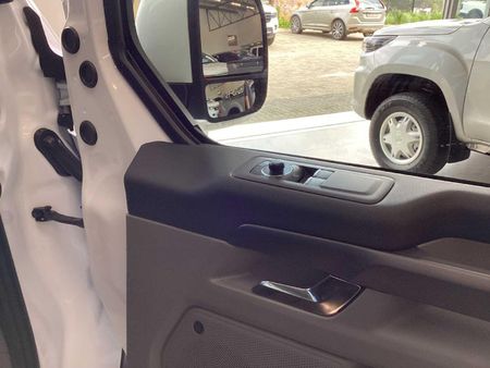 2026-Ford-Tourneo-Custom-20D-Titanium-X-Auto_22