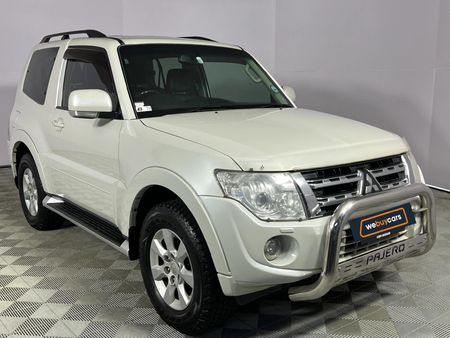2014-Mitsubishi-Pajero-32-Di-Dc-GLS-SWB-Auto_14