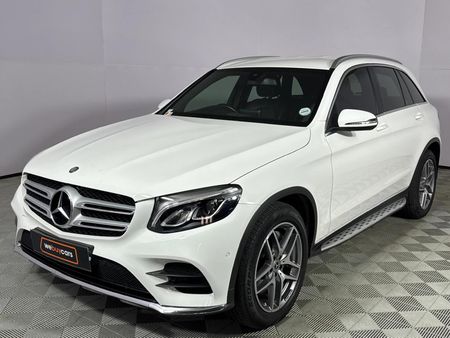 2017-Mercedes-Benz-GLC-250d_0