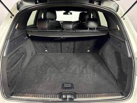 2017-Mercedes-Benz-GLC-250d_13