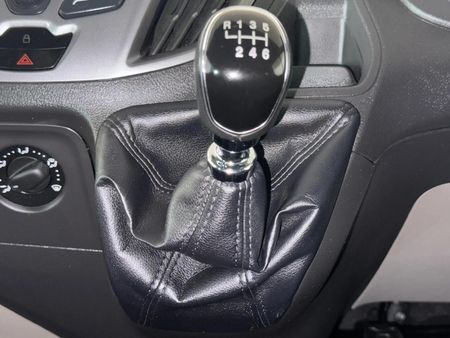 2014-Ford-Tourneo-Custom-22-TDCi-Ambiente-LWB_10