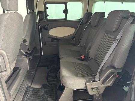2014-Ford-Tourneo-Custom-22-TDCi-Ambiente-LWB_3