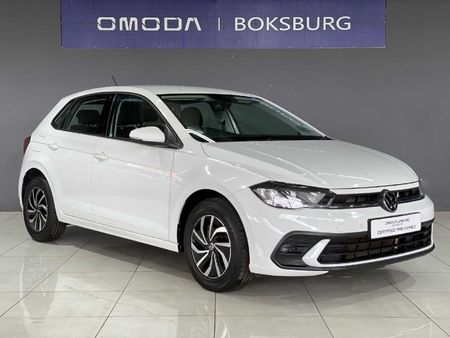 2025-Volkswagen-Polo-10-TSI-Life-Auto-DSG_0