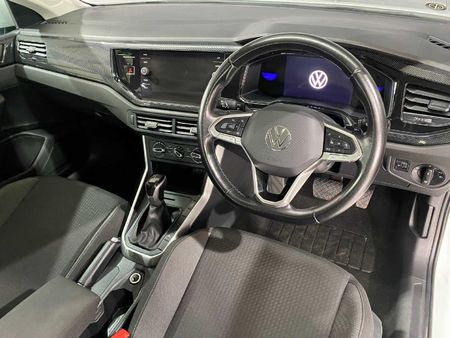 2025-Volkswagen-Polo-10-TSI-Life-Auto-DSG_10