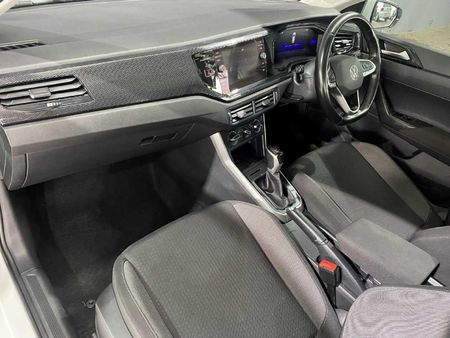 2025-Volkswagen-Polo-10-TSI-Life-Auto-DSG_6