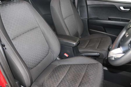 2023-Kia-Rio-12-LS-5-dr_12