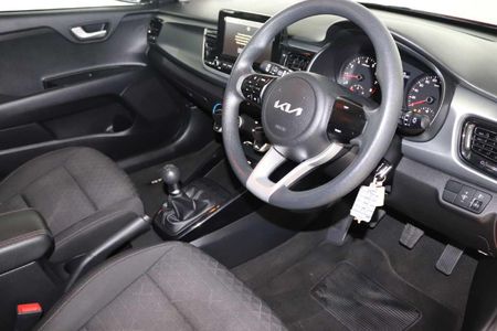 2023-Kia-Rio-12-LS-5-dr_14
