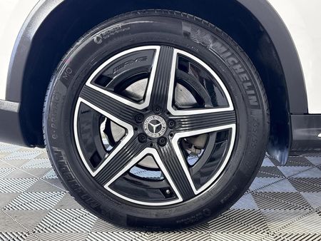 2025-Mercedes-Benz-GLC-220D-4Matic_20