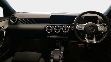 2023-Mercedes-AMG-CLA-35-AMG-4Matic_13