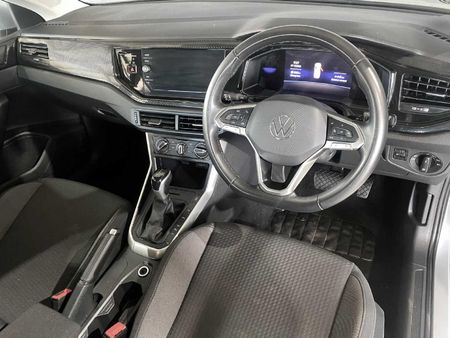 2025-Volkswagen-Polo-10-TSI-Life-Auto-DSG_10