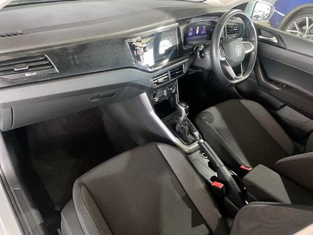 2025-Volkswagen-Polo-10-TSI-Life-Auto-DSG_6
