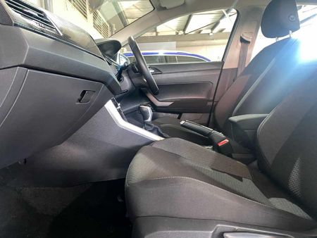 2025-Volkswagen-Polo-10-TSI-Life-Auto-DSG_7