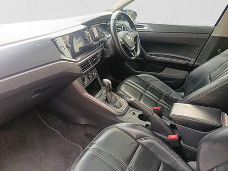 2021-Volkswagen-Polo-10-TSI-Highline-Auto-85kW_18