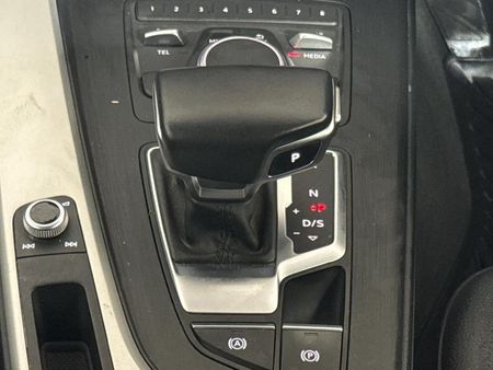 2019-Audi-A4-20-TDI-Auto-40-TDI_10