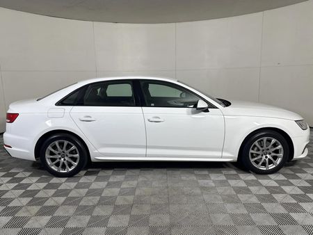 2019-Audi-A4-20-TDI-Auto-40-TDI_15