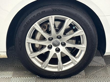 2019-Audi-A4-20-TDI-Auto-40-TDI_5