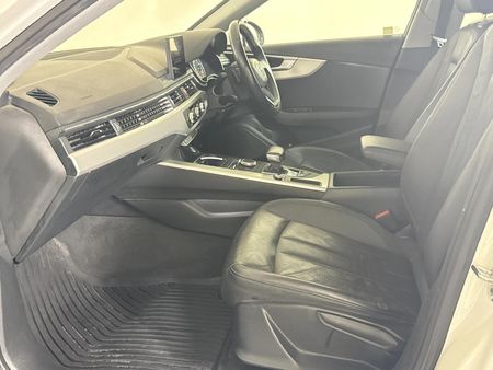 2019-Audi-A4-20-TDI-Auto-40-TDI_8