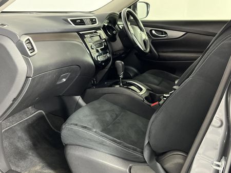 2016-Nissan-X-Trail-25-SE-4x4-Auto_8