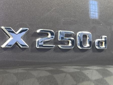 2019-Mercedes-Benz-X-Class-X250d-Progressive-Auto_11