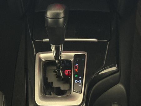 2021-Toyota-Fortuner-24-GD-6-Raised-Body-Auto_10