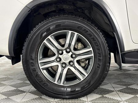 2021-Toyota-Fortuner-24-GD-6-Raised-Body-Auto_4