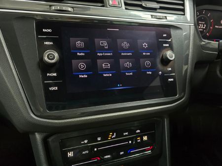 2023-Volkswagen-Tiguan-14-TSI-Life-DSG-Auto-110kW_11