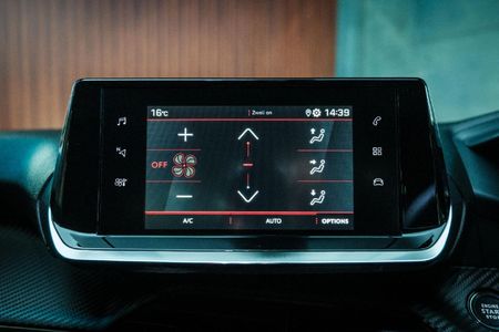 2022-Peugeot-2008-12T-Allure-Auto_16