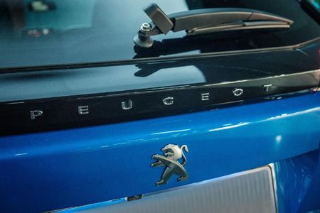2022-Peugeot-2008-12T-Allure-Auto_24