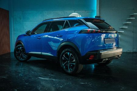 2022-Peugeot-2008-12T-Allure-Auto_5