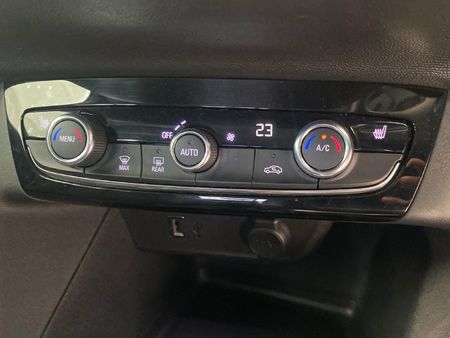 2021-Opel-Corsa-12T-Elegance-Auto-96kW_23