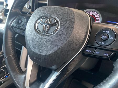 2024-Toyota-Corolla-Cross-18-XS_19