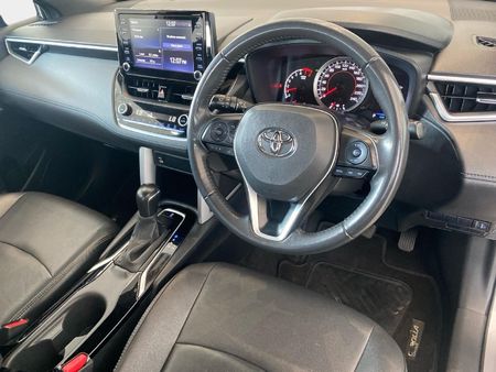 2024-Toyota-Corolla-Cross-18-XS_6