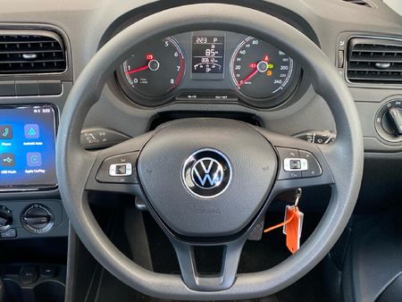 2025-Volkswagen-Polo-Vivo-16-Life_14