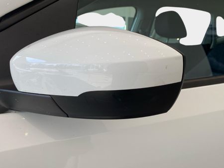 2025-Volkswagen-Polo-Vivo-16-Life_18