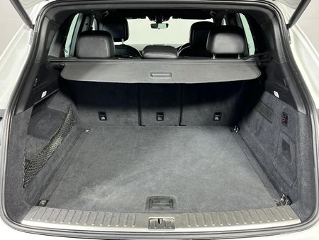 2019-Porsche-Cayenne-Auto_13