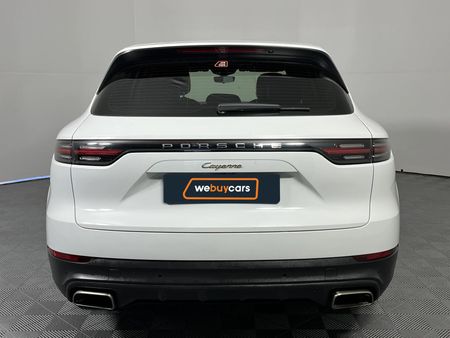 2019-Porsche-Cayenne-Auto_17