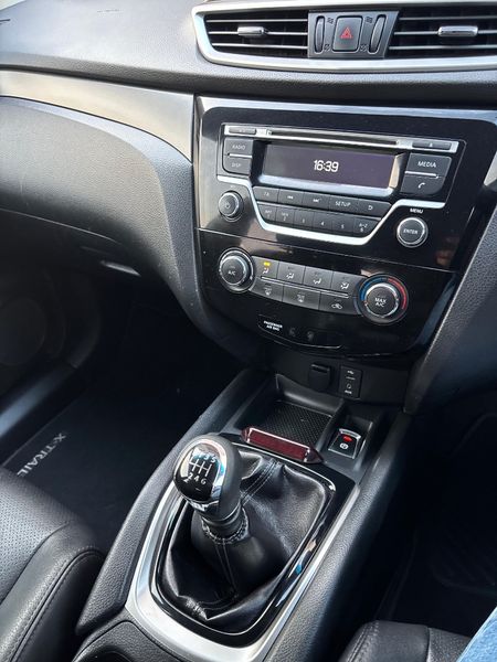 2015-Nissan-X-Trail-16-dCi-XE_12