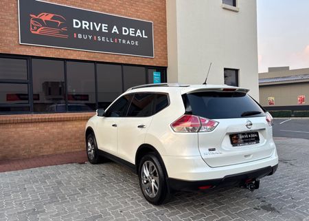 2015-Nissan-X-Trail-16-dCi-XE_4